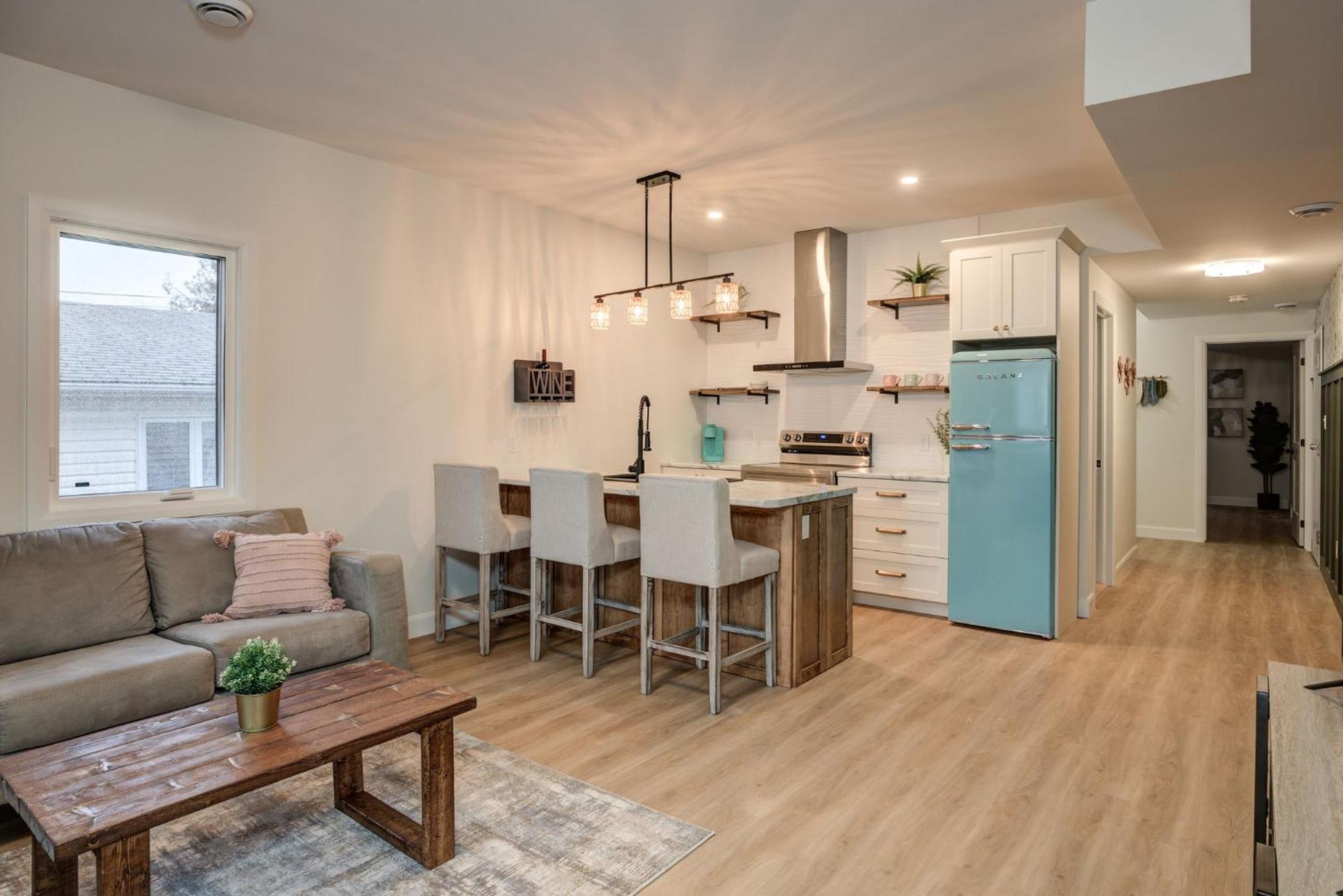 Chic Suite By Westlynn Little Current Extérieur photo